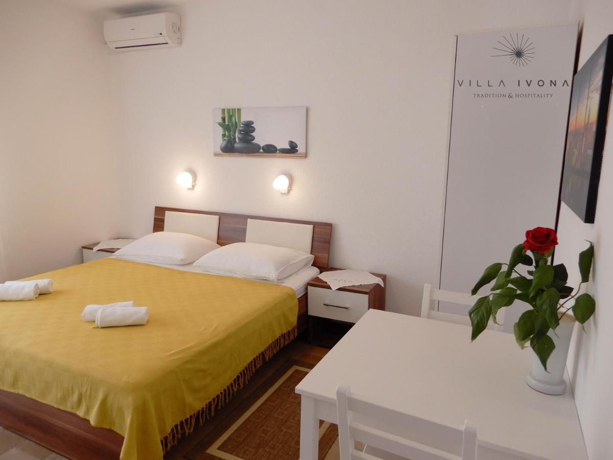 Baška Voda Bed And Breakfast Ivona المظهر الخارجي الصورة