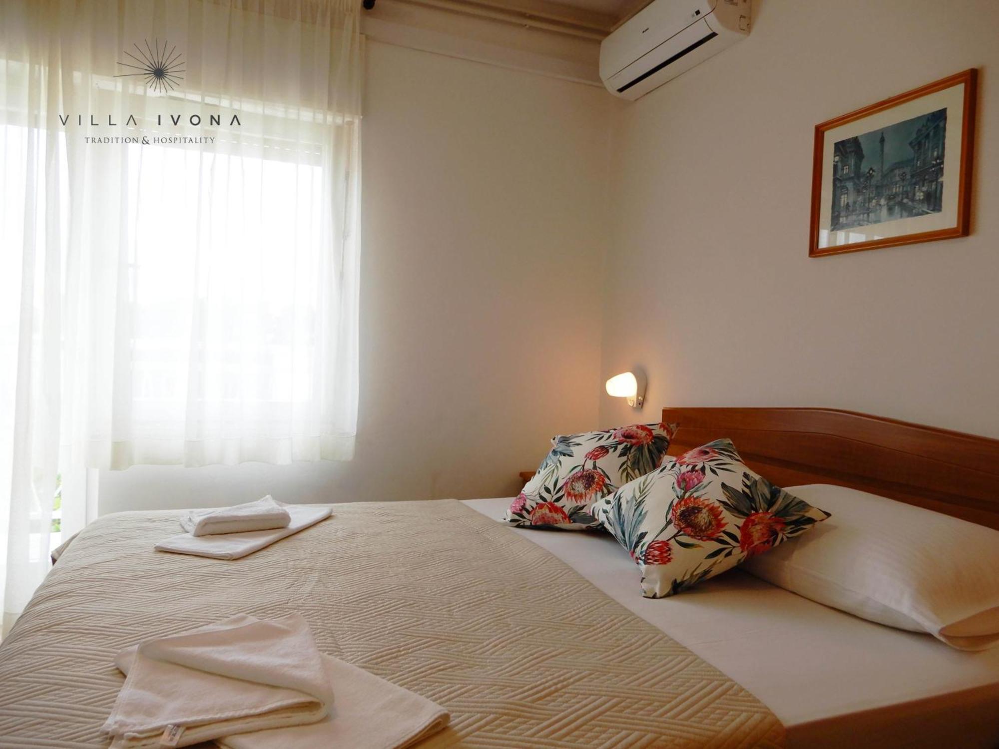 Baška Voda Bed And Breakfast Ivona الغرفة الصورة