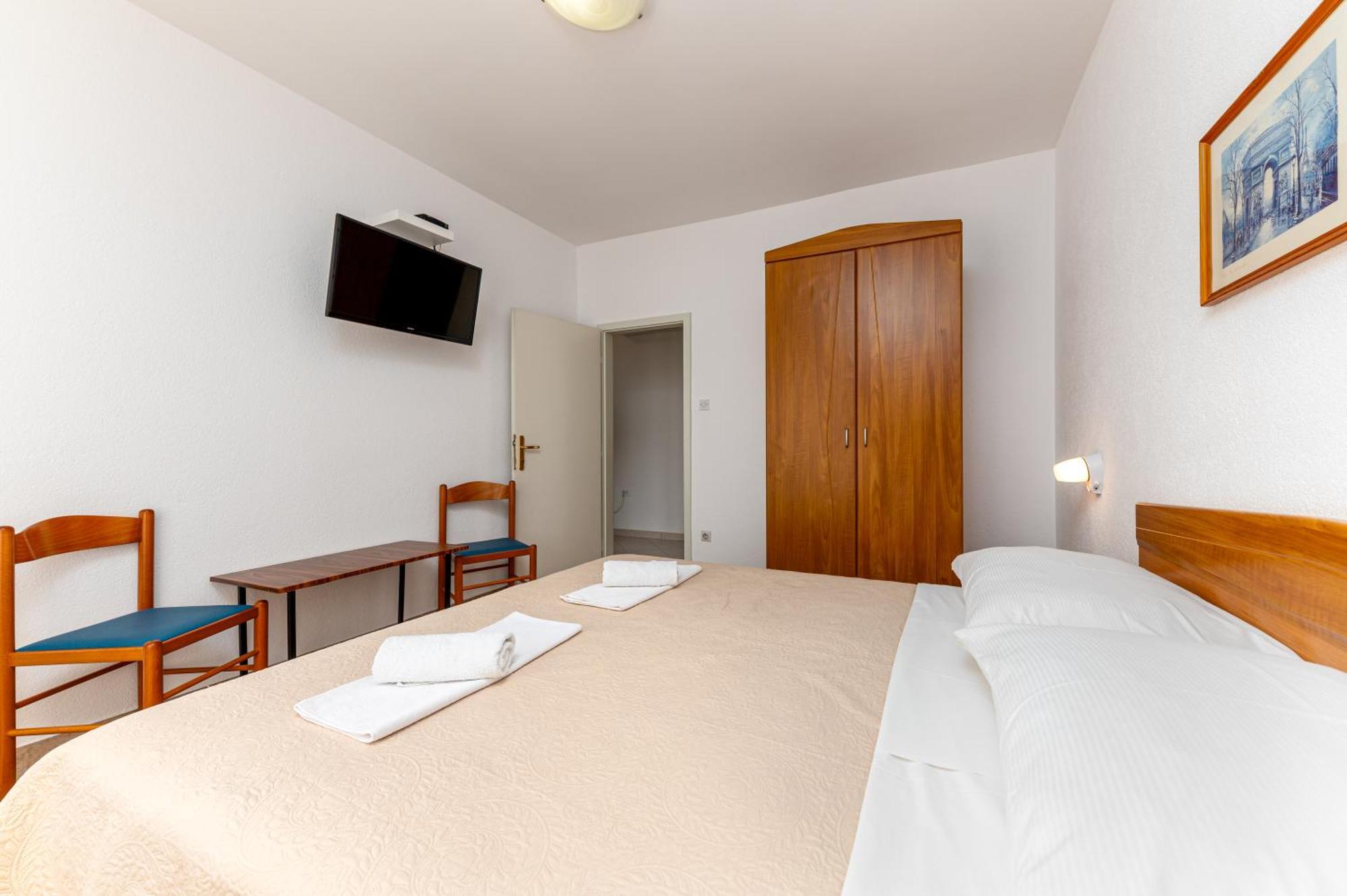 Baška Voda Bed And Breakfast Ivona المظهر الخارجي الصورة