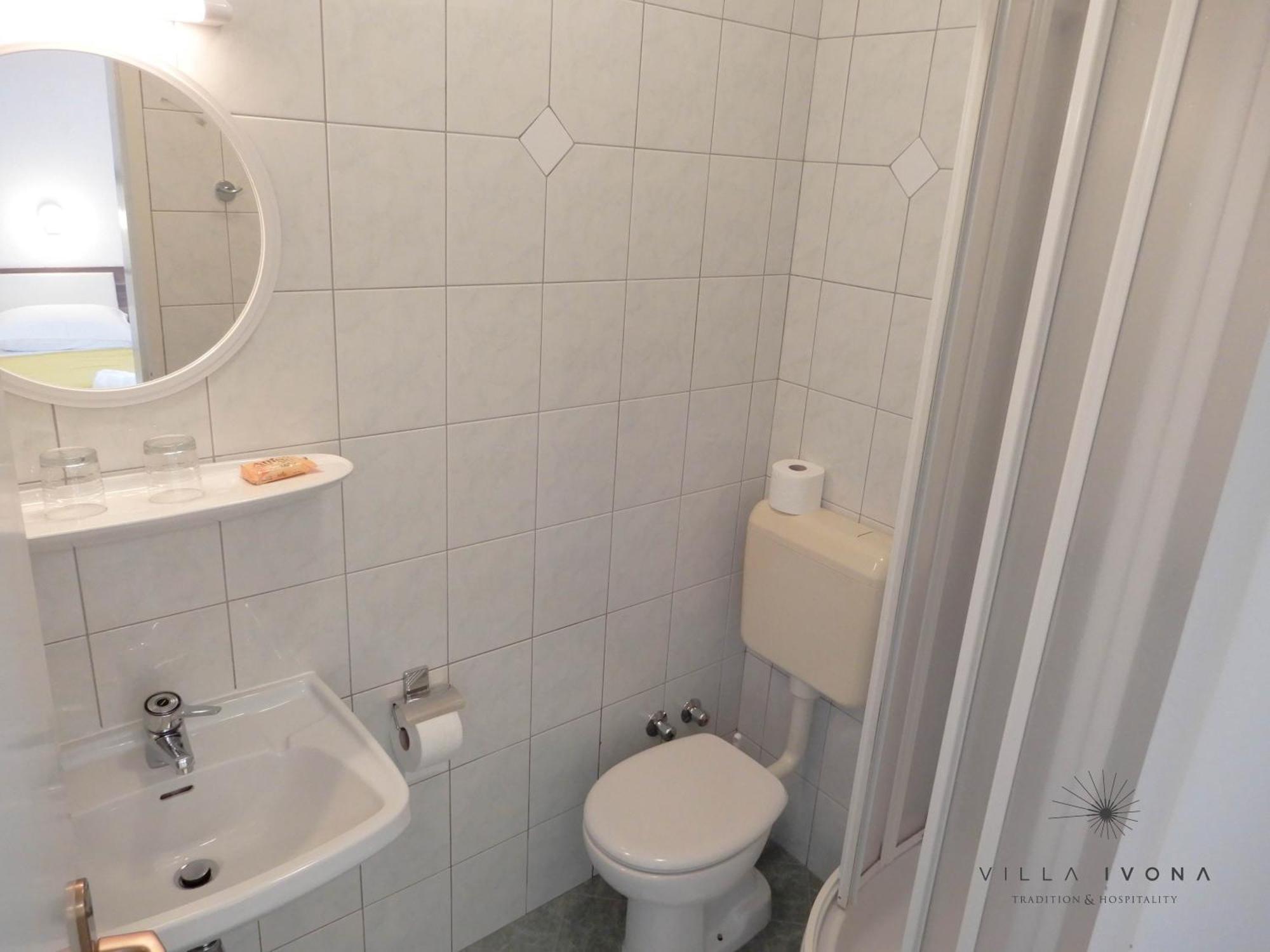 Baška Voda Bed And Breakfast Ivona المظهر الخارجي الصورة